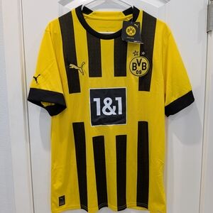22/23 Puma Borussia Dortmund Yellow and Black Soccer Jersey